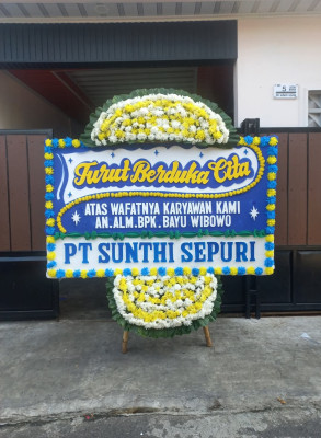 Papan Bunga Duka di Cibalong