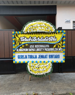 Papan Bunga Duka di Cibalong