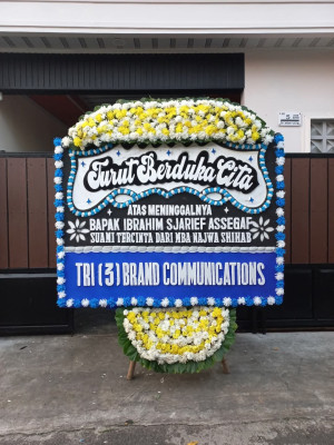 Papan Bunga Duka di Cibalong